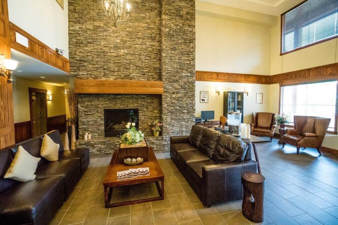 Spacious Penthouse Suite-King Beds-Pool & Hot Tub Canmore Exteriér fotografie